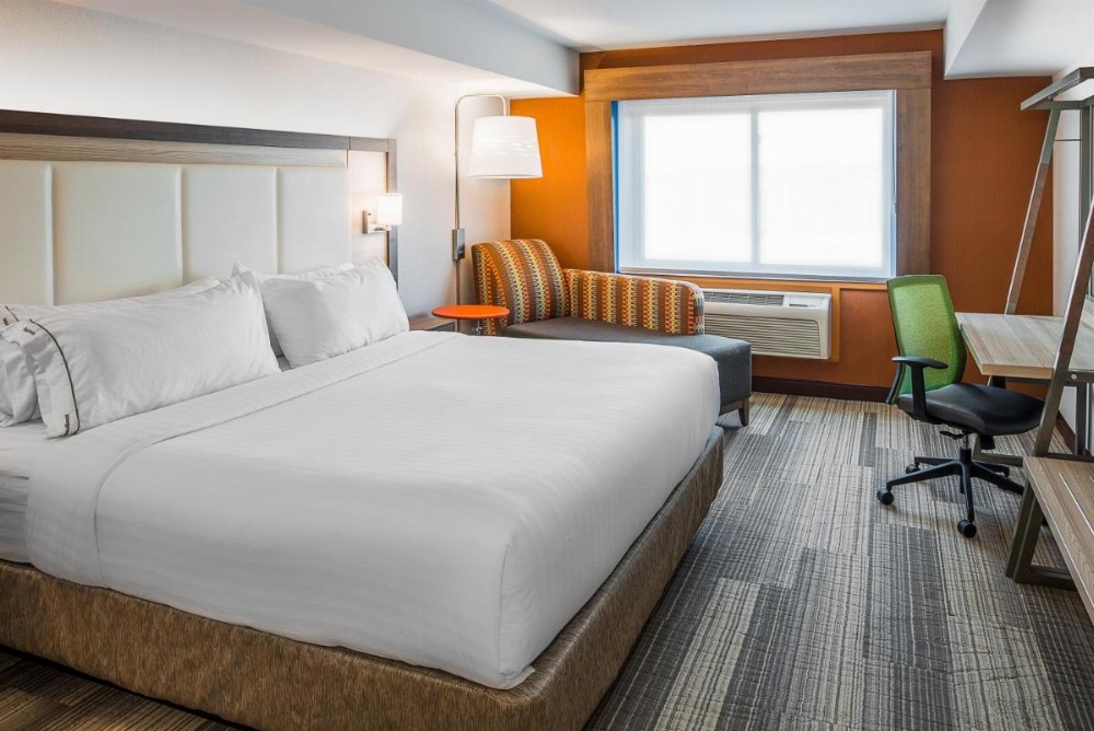 King Room - Mobility Access/Hearing Accessible