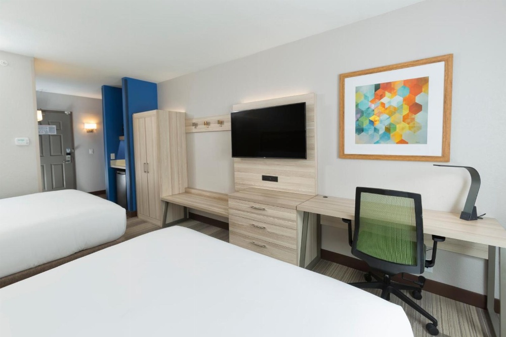 Holiday Inn Express & Suites S Lake Buena Vista Main image